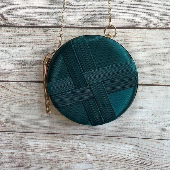 VINTAGE TANPELL ROUND EVENING BAG IN EMERALD GREEN - Picture 1 of 8